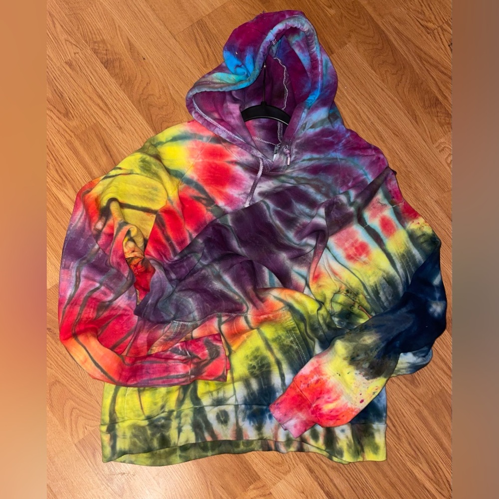 Handmade cropped tie dyed hoodie- eco friendly